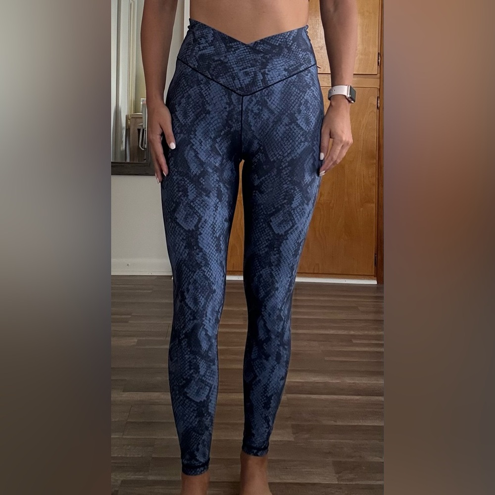 Aerie Navy Snake Print Leggings